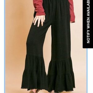 UMGEE BLACK RUFFLE PANTS SIZE L